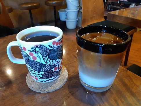 なつめコーヒーのマグカップ・カフェオレ